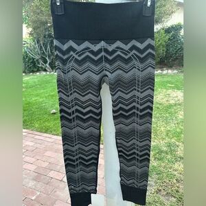 Lululemon Black and Gray Chevron Leggings